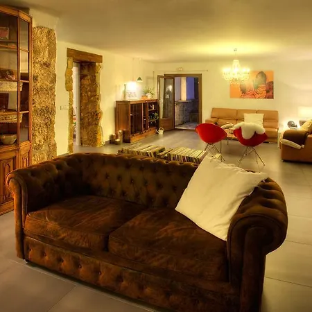 Casa Dels Peixos-singular's Hotel