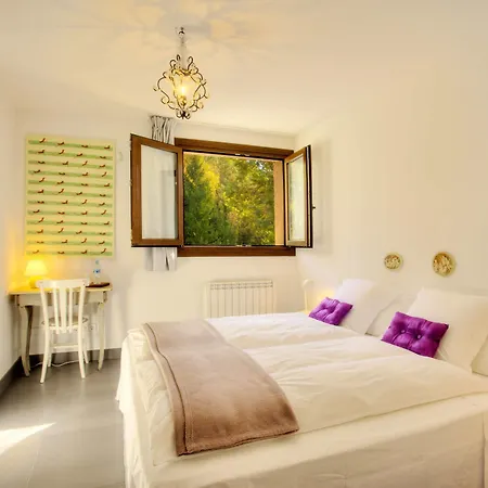 Casa Dels Peixos-singular's 3*