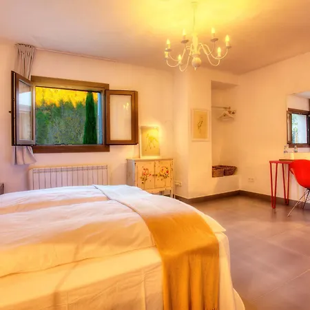 Casa Dels Peixos-singular's 3* La Baronia de Rialb