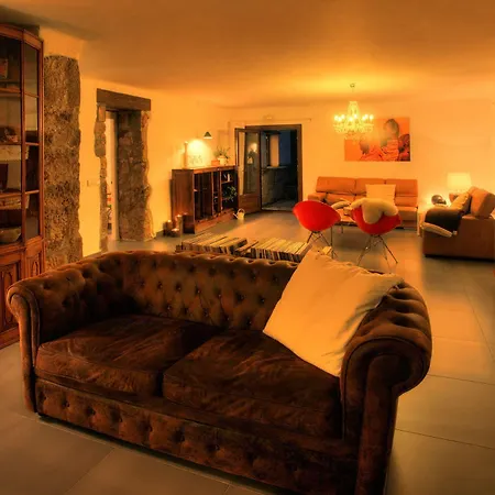 Casa Dels Peixos-singular's La Baronia de Rialb